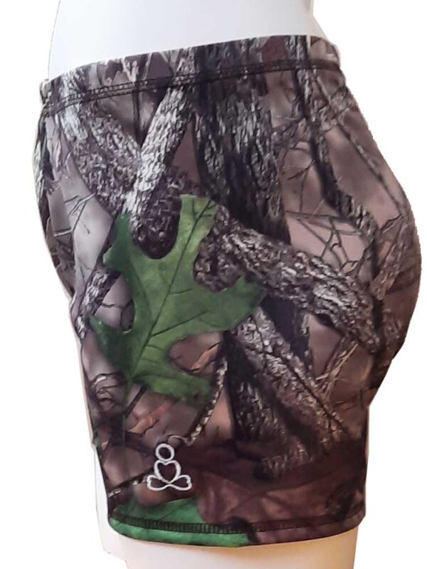 mens-yoga-shorts-green-camo
